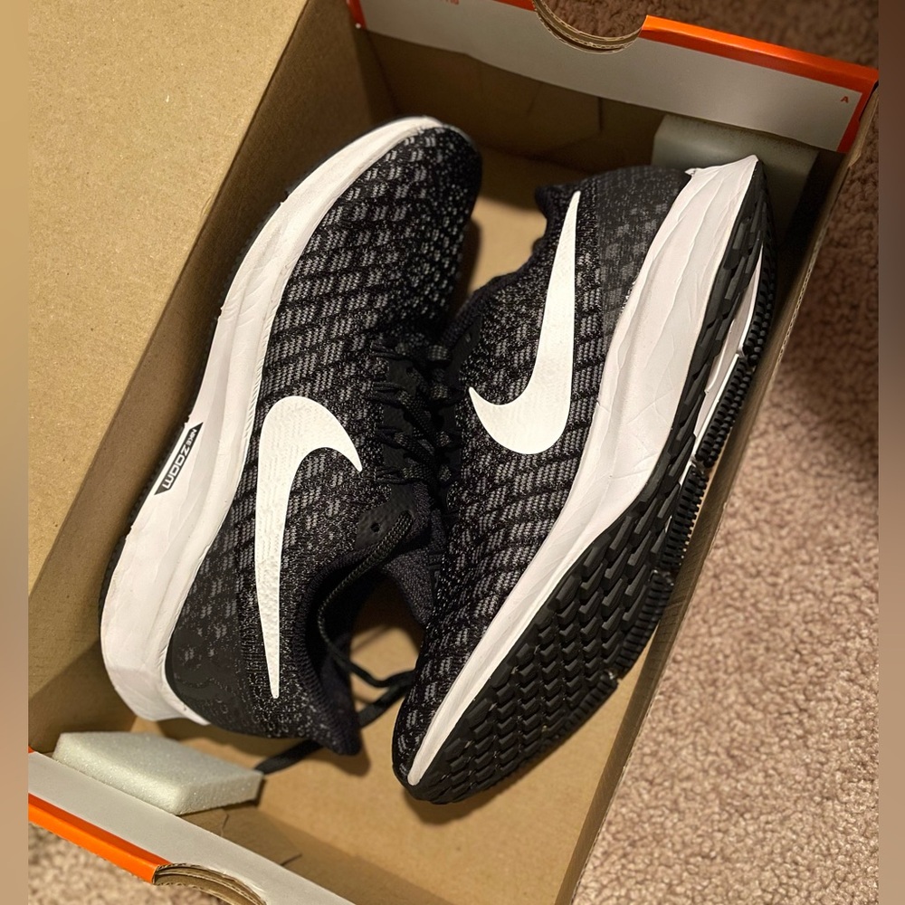 Brand New Women’s Nike Air Zoom Pegasus 35